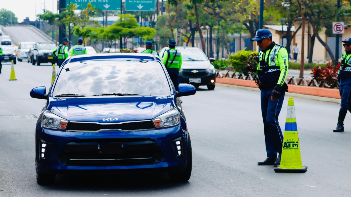 Referencial. La ATM ha realizado operativos en torno a las placas ocultas, una problemática en la ciudad.
