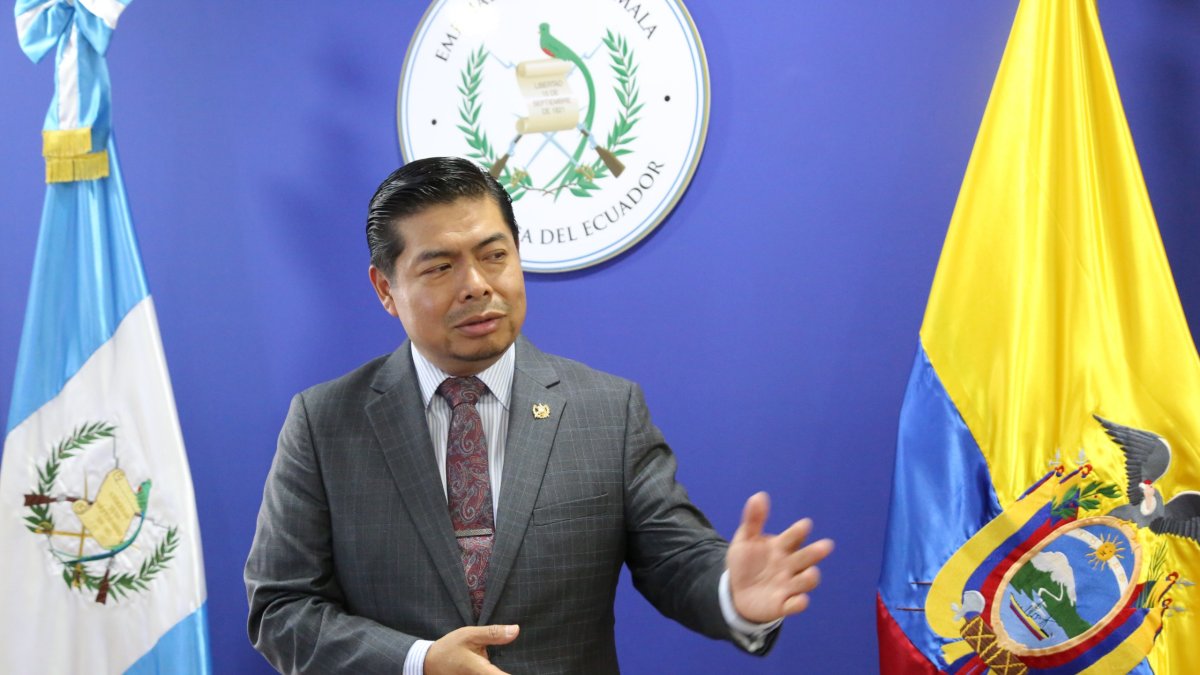 Héctor Sipac Cuin es ministro consejero de la Embajada de Guatemala en Ecuador y, desde hace dos años, es también el encargado de negocios.