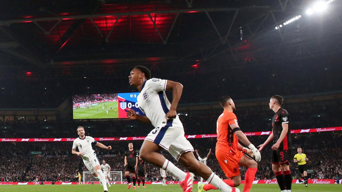 Inglaterra recibe a Serbia en el camino al Mundial 2026.