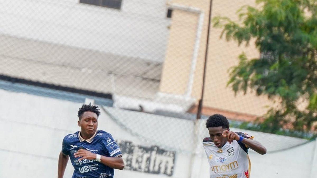 Stick Mosquera (de Cuenca Jrs.) y Neri Montaño (de Astillero) se juegan en Azogues su paso a la semifinal del ascenso a la Serie B.