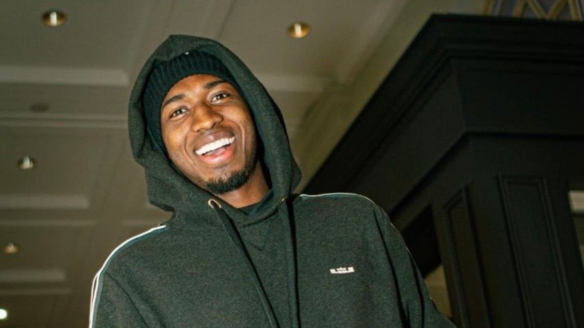 El PSG blinda a Willian Pacho: contrato hasta 2030 y sueldo de estrella.