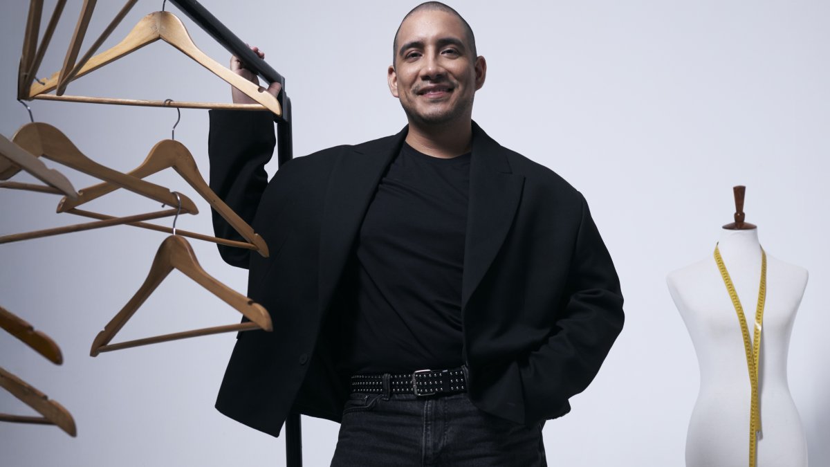 Israel Plaza, estilista de moda.