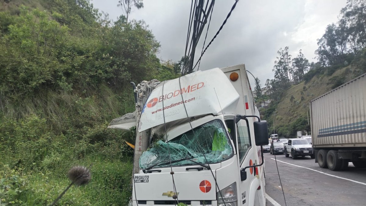 Los accidentes en la avenida Simón Bolívar y Ruta Viva ha ocasionado que se retomen los controles.