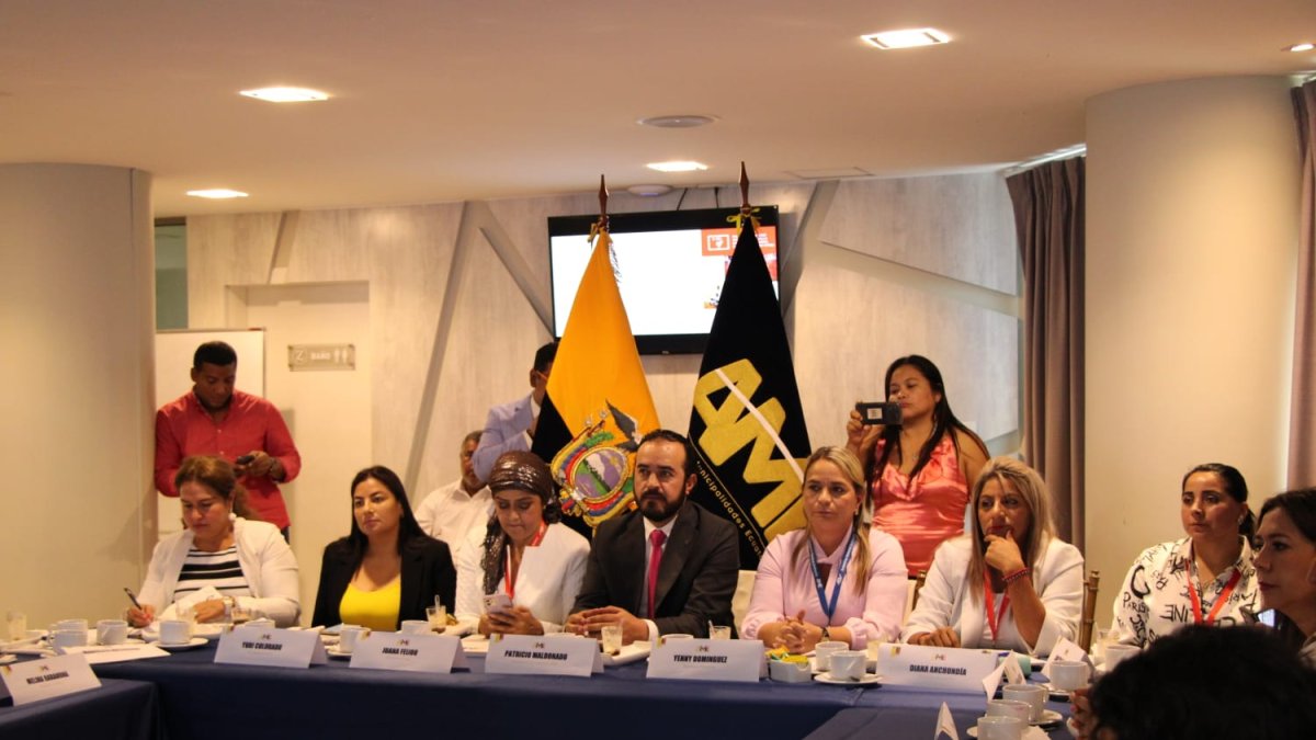 AME es el gremio que agrupa a los 221 municipios del país, atraviesa una crisis institucional tras una disputa por la presidencia que enfrenta.