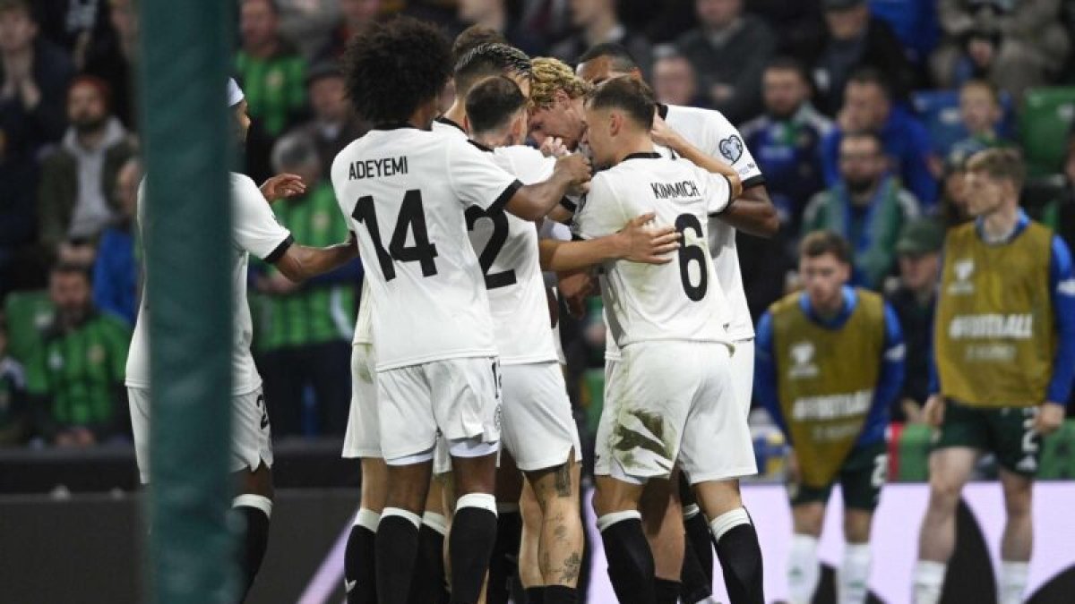 El seleccionado de Alemania se impuso como líder del Grupo A de las Eliminatorias de Europa y clasificó directamente al Mundial.