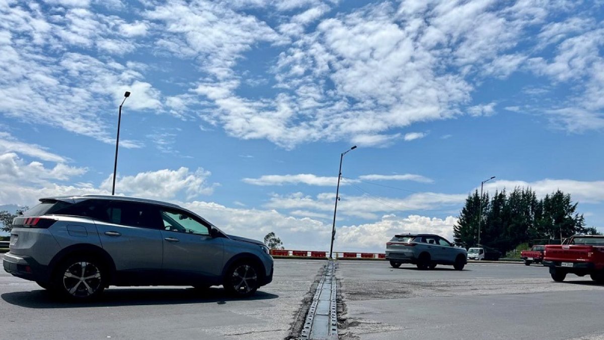 Seis juntas de dilatación en el intercambiador de la avenida Simón Bolívar y Ruta Viva se repararán.