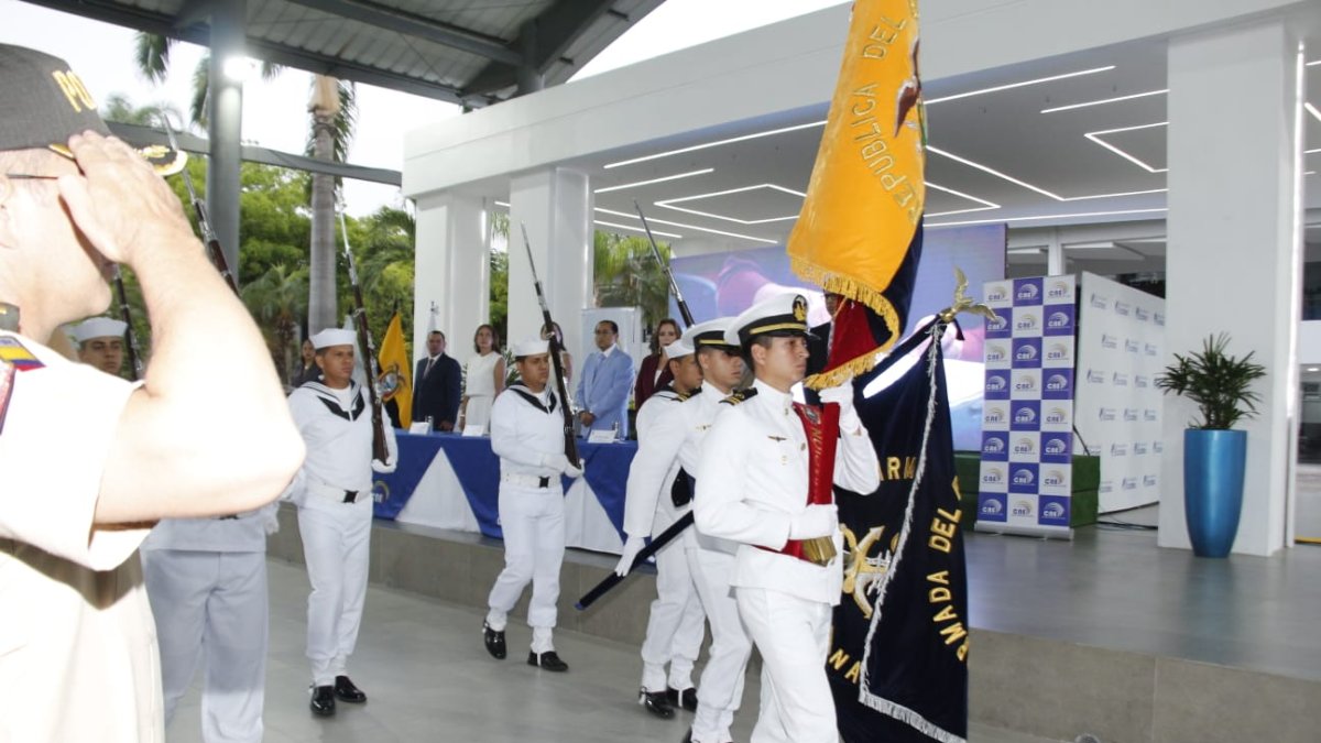 La jornada del Referéndum y Consulta Popular 2025 arrancó este domingo 16 de noviembre en Guayas.