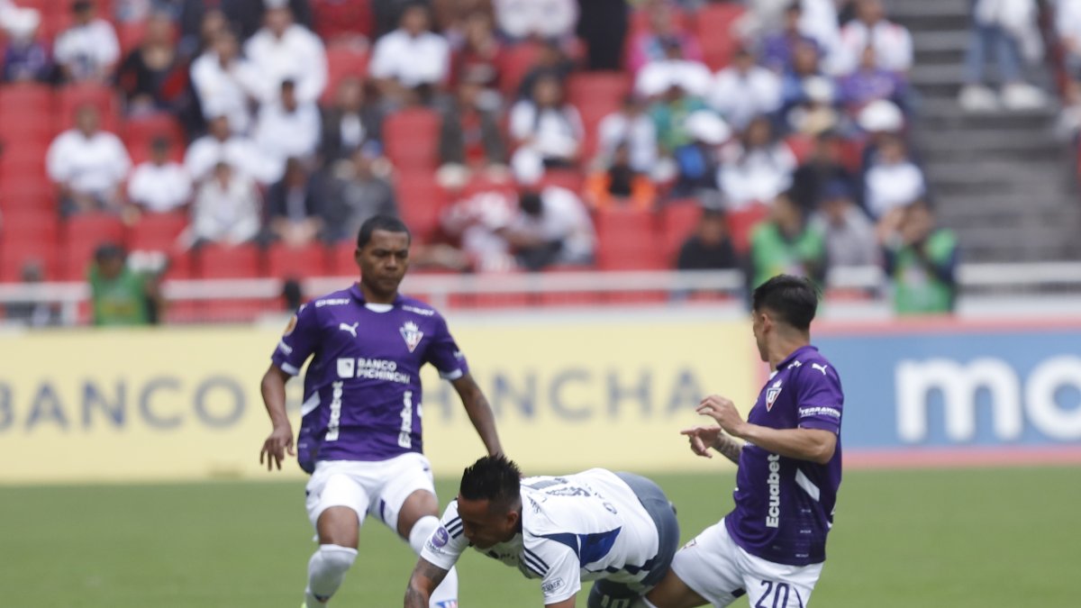 Emelec y Liga de Quito se enfrentarán en la semifinal de la Copa Ecuador 2025.
