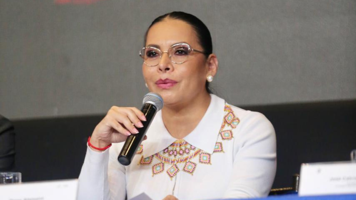 Diana Atamaint, presidenta del CNE.