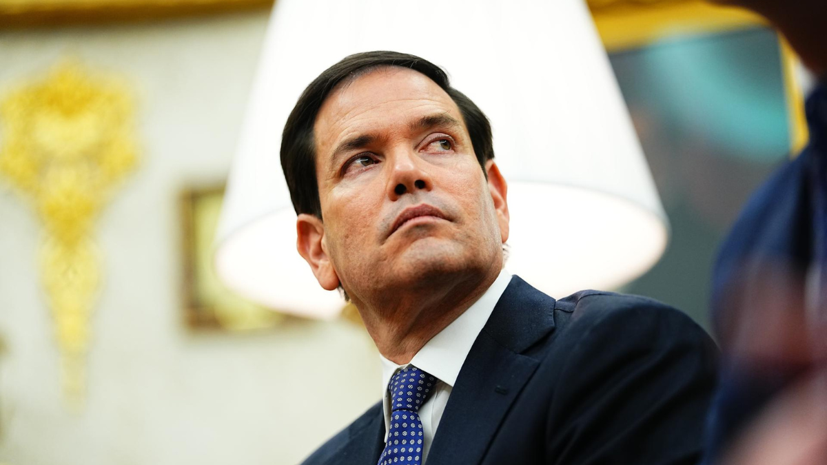 El secretario de Estado Marco Rubio declaró que se planea clasificar como organización terrorista extranjera al cártel de Los Soles.