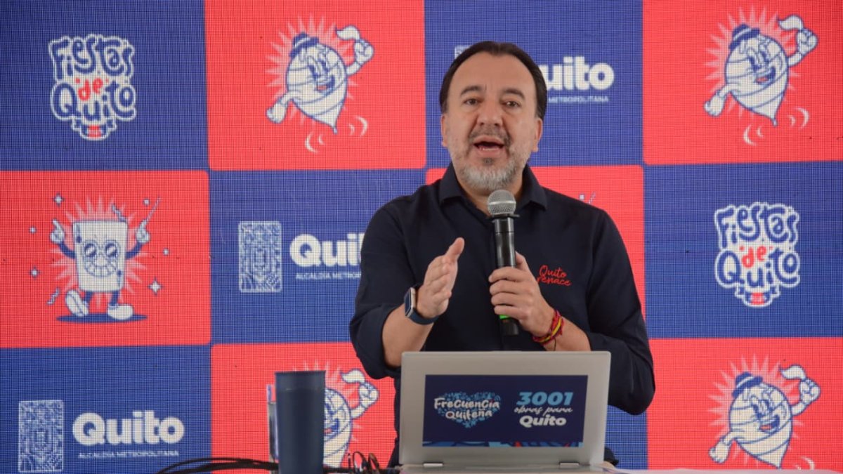 Pabel Muñoz durante el enlace semanal Frecuencia Quiteña, este 17 de noviembre de 2025.