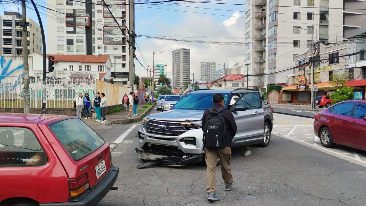 Uno de los siniestros ocurrió en la av. 6 de Diciembre y Veintimilla, norte de Quito.