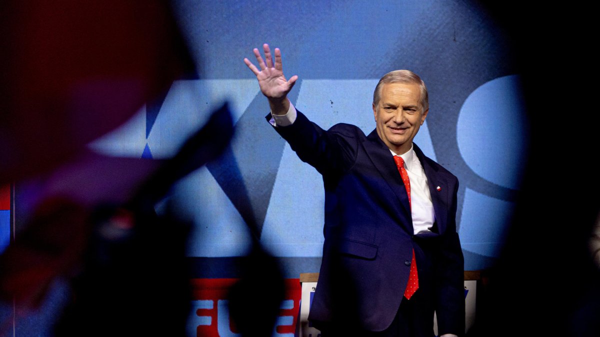 El candidato a la Presidencia de Chile por el Partido Republicano y Social Cristiano, José Antonio Kast, este domingo, en Santiago (Chile).