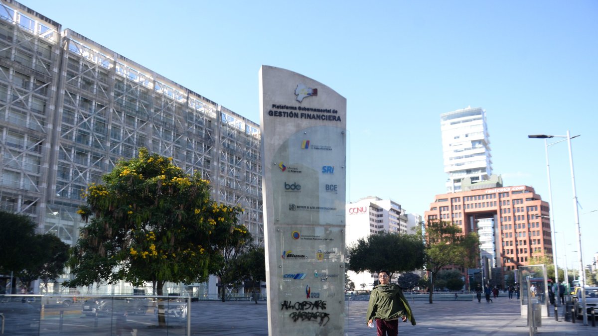 El edificio en Quito que agrupa varias entidades gubernamentales.
