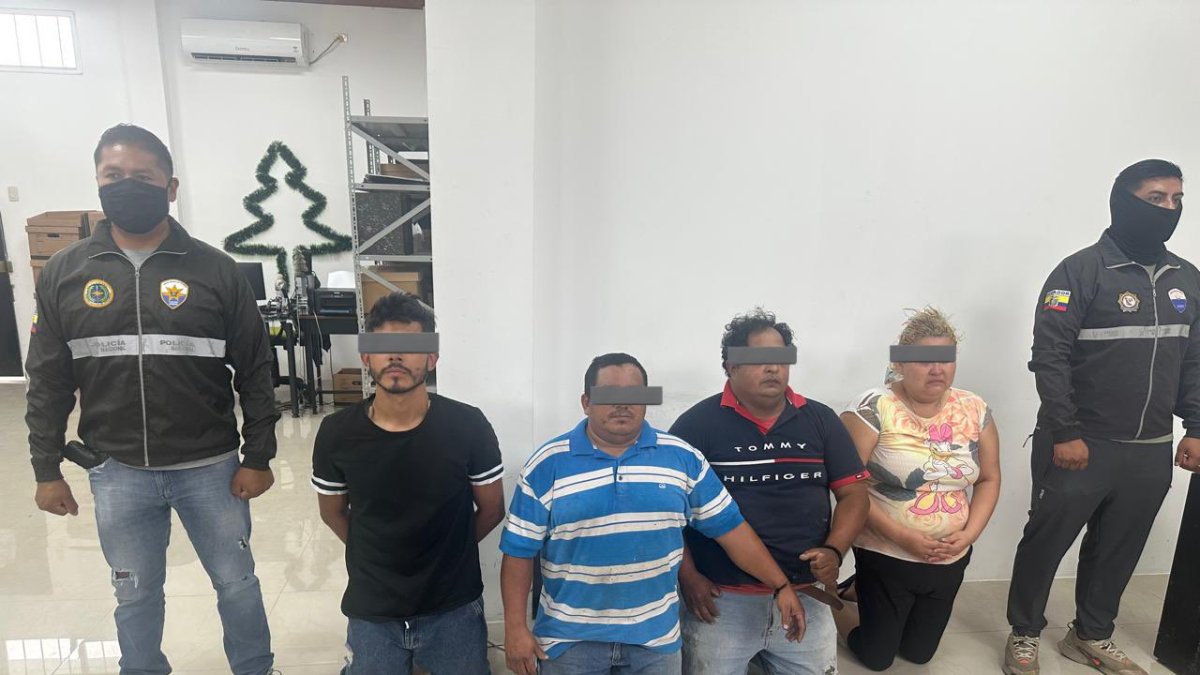 La Policía Nacional ejecutó una serie de operativos simultáneos en Manabí, Guayas, Bolívar y El Oro.