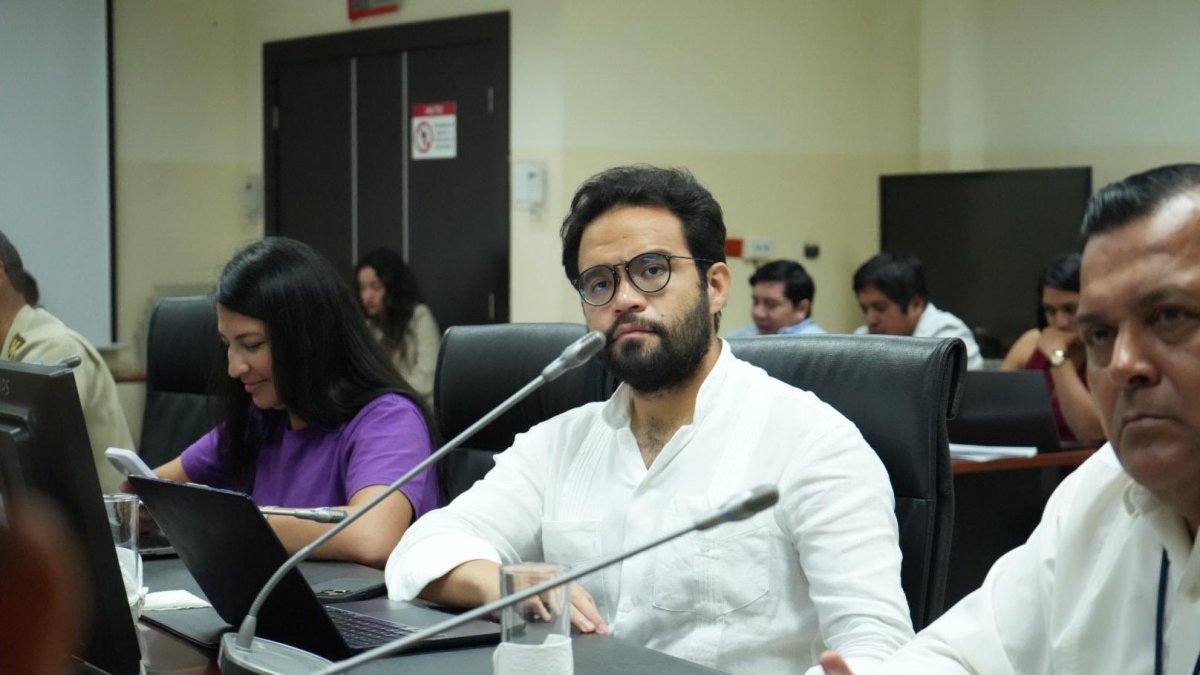 Edgar Lama anunció su renuncia al IESS tras cuestionamientos y cambios en el Gobierno.