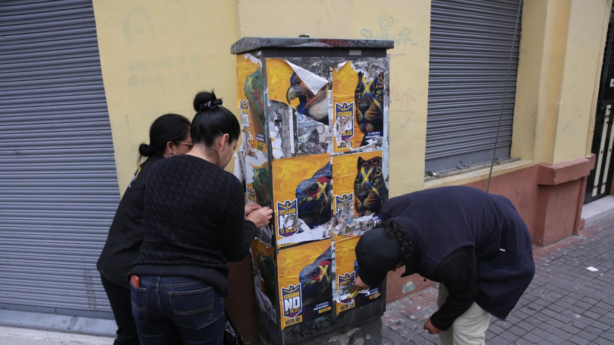 Quito activa controles para retirar publicidad electoral: sanciones llegan hasta cuatro salarios.