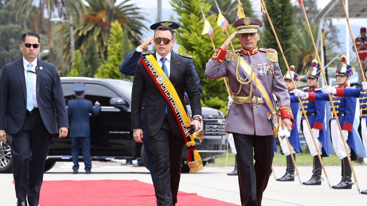 Daniel Noboa viaja a Estados Unidos justo después del revés de la consulta popular.