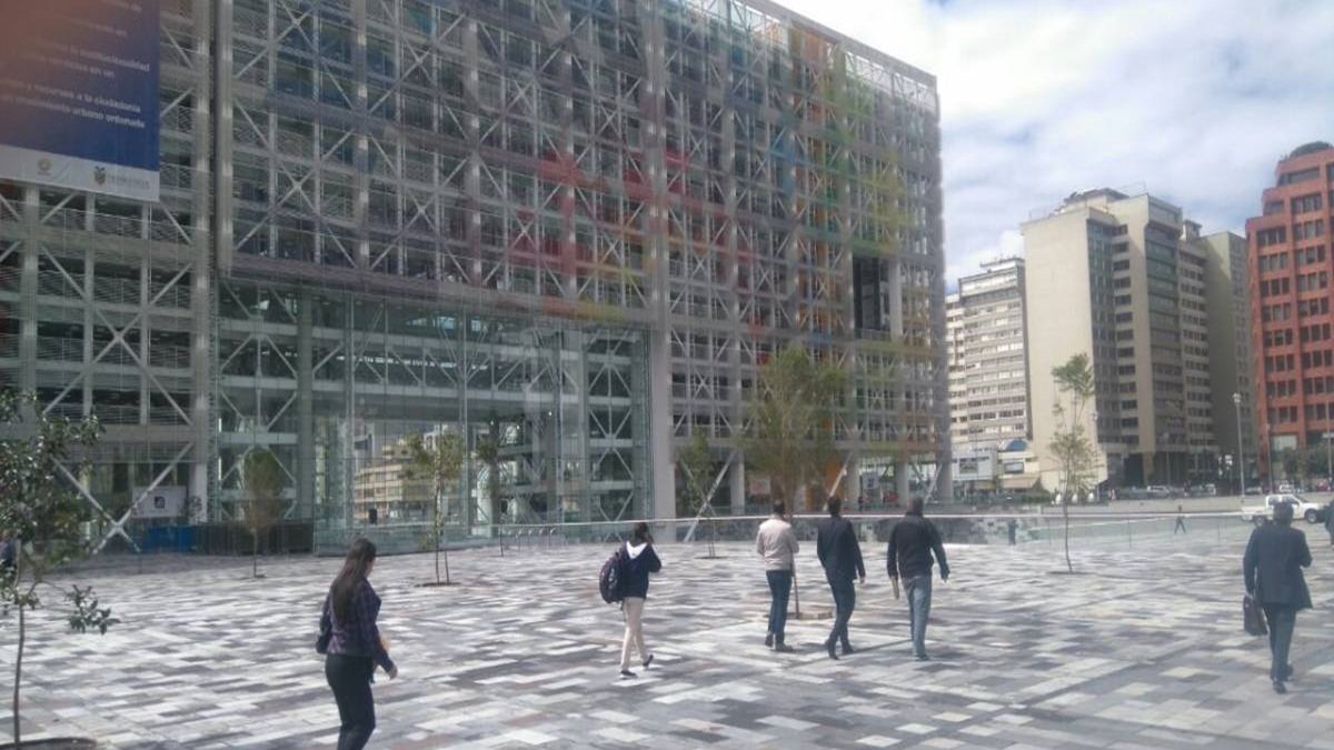 El alza en este indicador ocurrió luego que la mayoría de los ecuatorianos se pronunció en contra de las cuatro preguntas de referéndum y consulta popular.