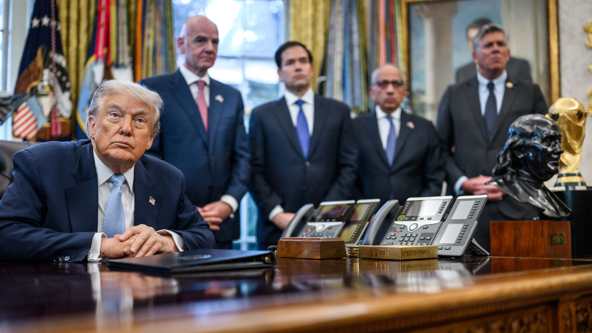 Trump bajo fuerte presión tras revés político en Washington