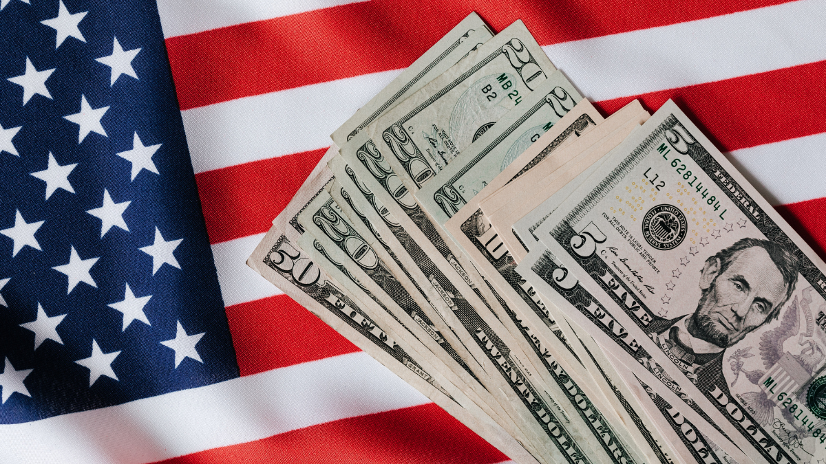 Referencial. Estados Unidos aplica embargos y congelamiento de cuentas a quienes no cumplan con sus obligaciones fiscales.