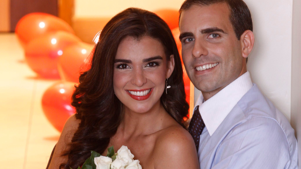 Giovanna Andrade y Diego Azanza durante una sesión fotográfica realizada por este medio en 2010.