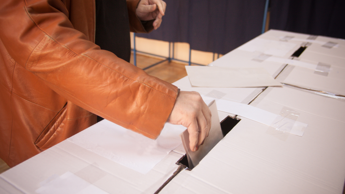 No votar no solo tiene consecuencias económicas sino administrativas.