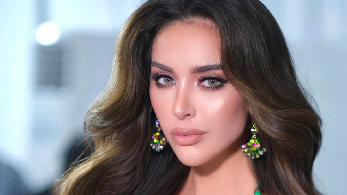 Nadia Mejía, representante de Ecuador en Miss Universo 2025, durante uno de los eventos previos en Tailandia donde destacó por su carisma, elegancia y presencia escénica.