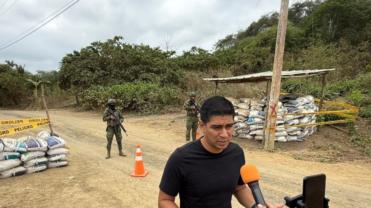 El asambleísta Jaime Estrada acudió a la cárcel del Encuentro y anunció una fiscalización.