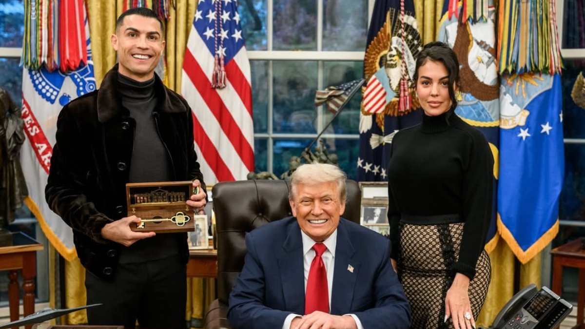 Cristiano Ronaldo, su prometida Georgina Rodríguez y el presidente de Estados Unidos Donald Trump, en la Casa Blanca.