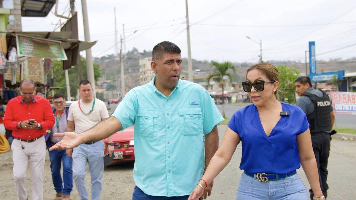 Angela Plúa, alcaldesa de Jipijapa, en Manabí, alertó sobre un atentado a su vivienda.