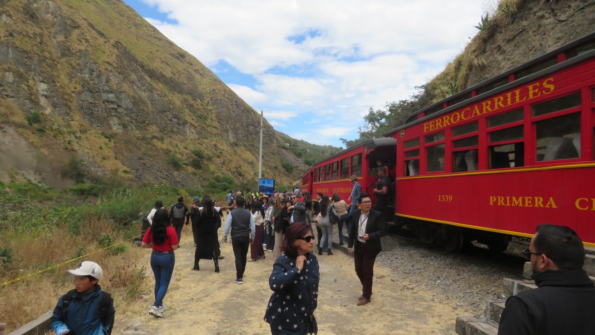 Paseo. La reanudación del tren se estima para finales de diciembre.