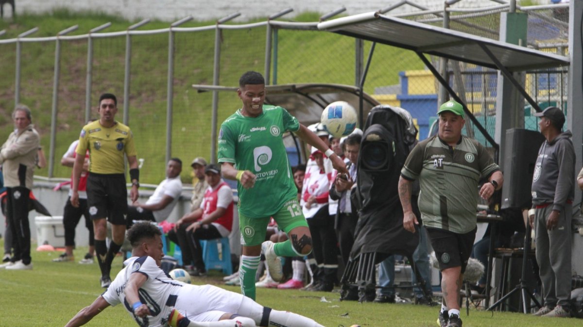 Liga de Portoviejo es uno de los equipos que lleva varias temporadas intentando ascender.