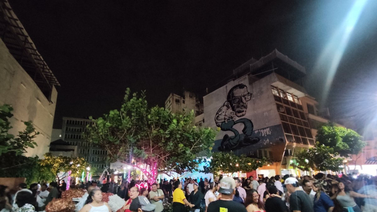 El evento Baila la Calle, organizado por el colectivo Conciencia Positiva, se realizó en la calle Imbabura, en la Zona Rosa.