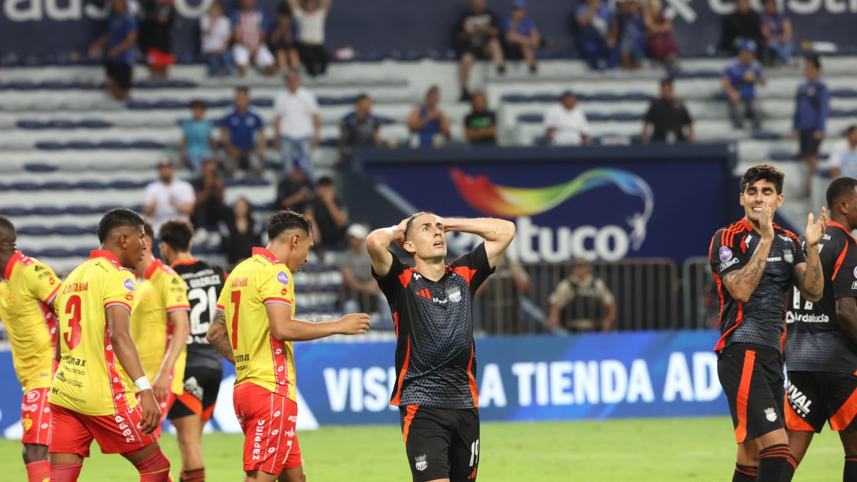 Emelec cayó 2-0 contra Aucas en el estadio George Capwell.