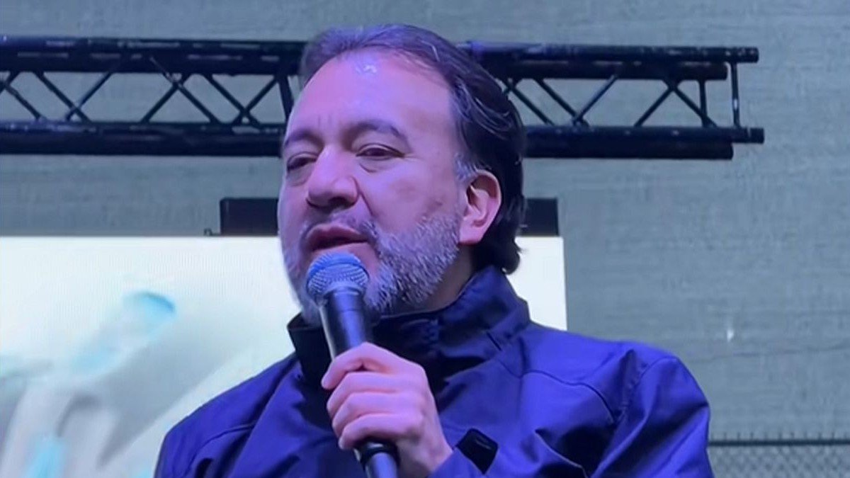 Pabel Muñoz advierte al Gobierno: los quiteños no detendrán sus fiestas.