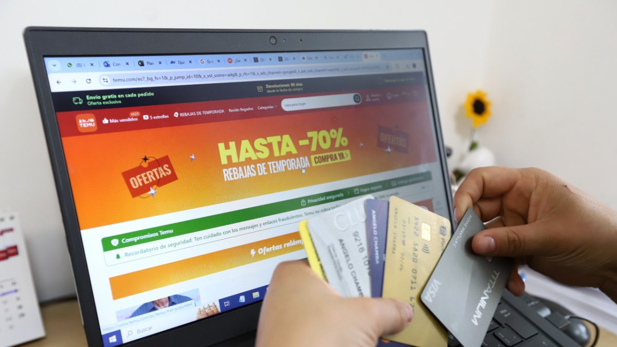 Desde el 16 de junio de 2025, Ecuador exige el pago de una tasa fija de $20 por cada paquete importado bajo el régimen 4×4.