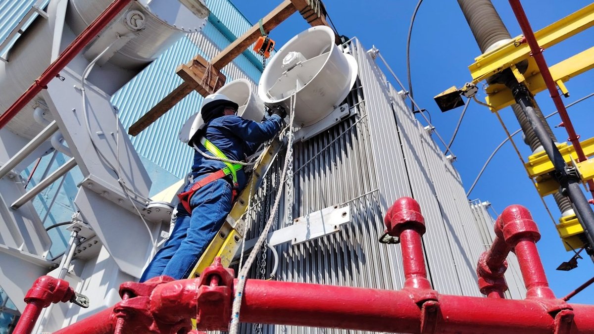 La central termoeléctrica Trinitaria retoma operaciones con una capacidad de 125 MW, tras nueve años fuera de servicio (noviembre de 2025).