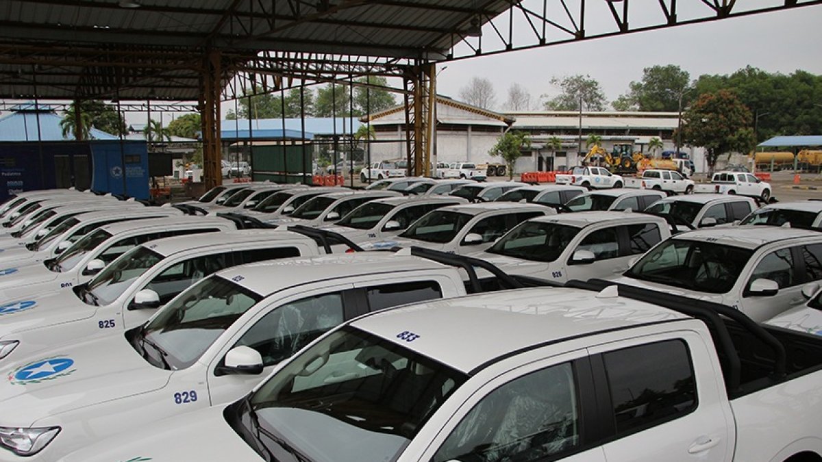 Camionetas de Aseo Cantonal del Municipio de Guayaquil.