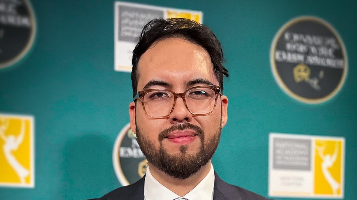 El periodista quiteño migró a Estados Unidos en 2017. Actualmente labora como productor de TV en un noticiero.