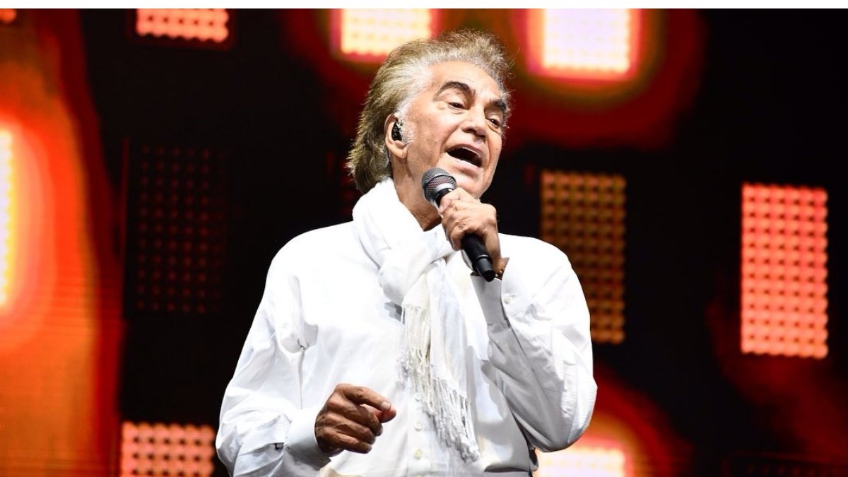 'El Puma' cantando en Molina, Chile. 