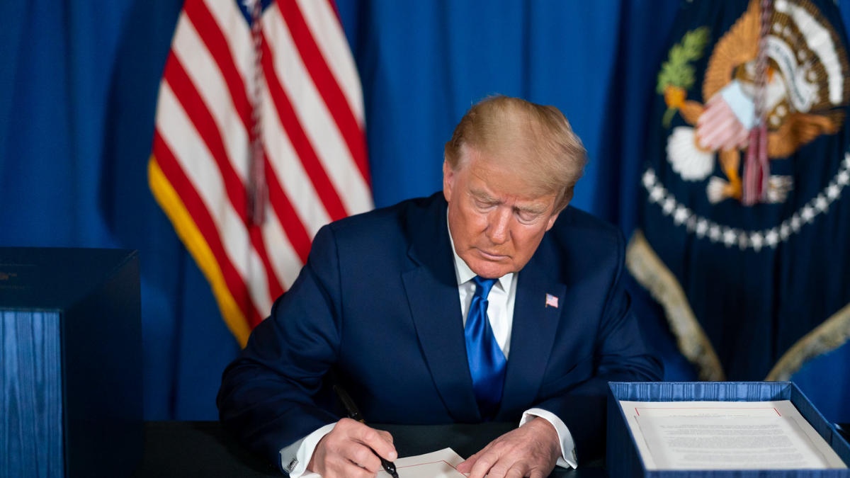 Nueva directriz en EE. UU. redefine el estatus profesional de varias carreras desde 2026.