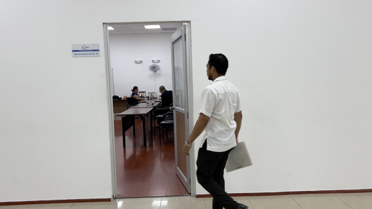 Para juristas, la solución radicaría en la voluntad de los actores judiciales y políticos para que la justicia sea independiente.