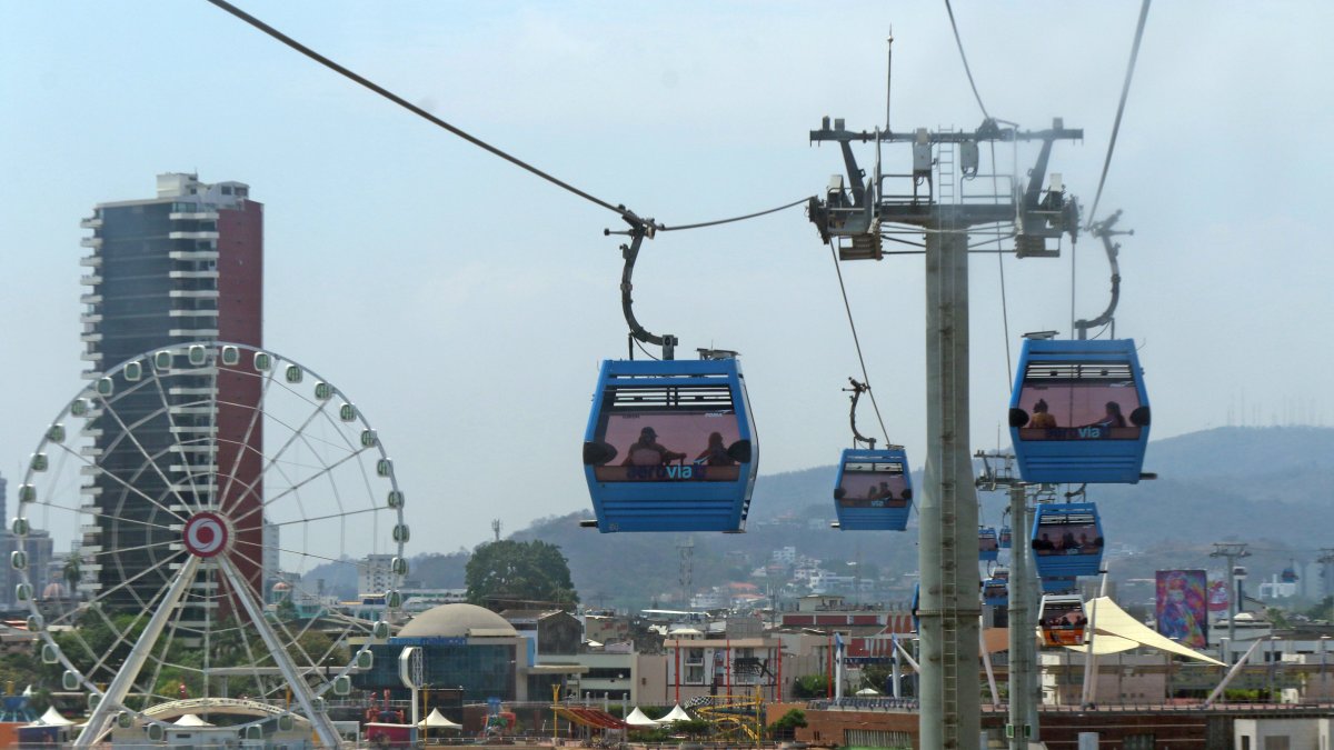 La Aerovía conecta mediante transporte suspendido a Guayaquil con Durán.