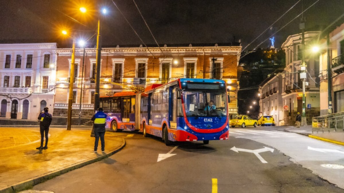 El servicio de transporte en trolebús  se extenderá este sábado y domingo, para movilizar a los asistentes al Quitofest 2025.