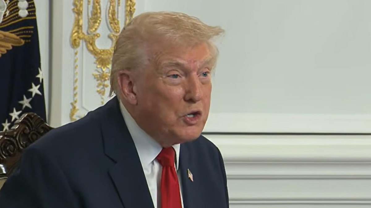 Trump ofrece una declaración desde Palm Beach tras confirmar la muerte de un miembro de la Guardia Nacional.