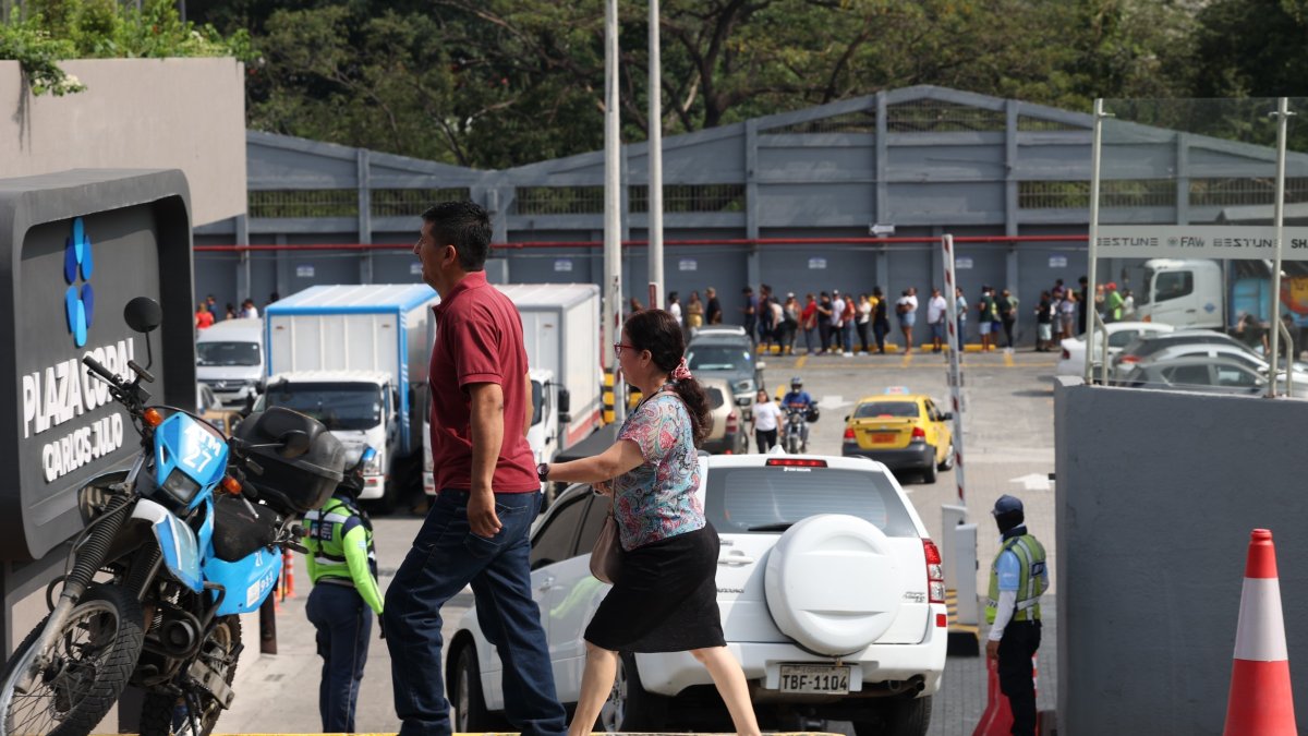 El jueves 27 de noviembre comenzaron a llenarse supermercados en Guayaquil.