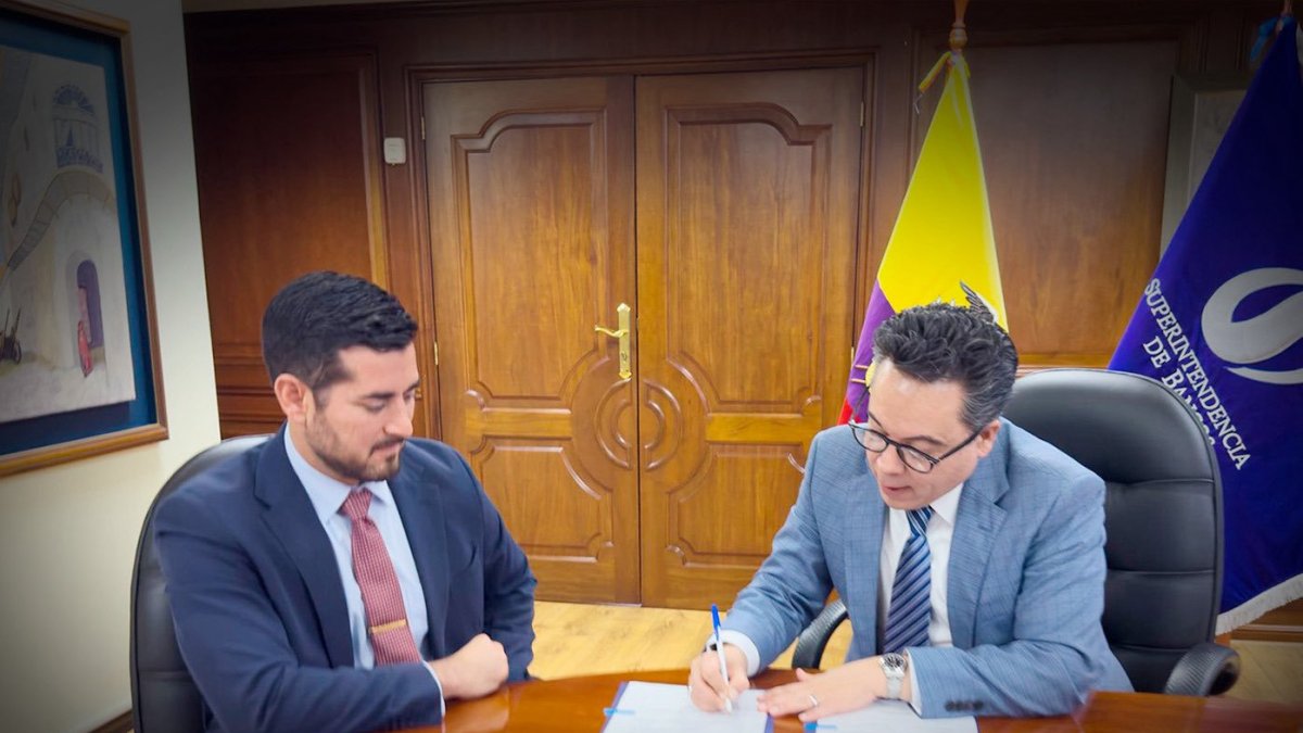 Bernardo Cordovez asumió la presidencia del Consejo Directivo del IESS.