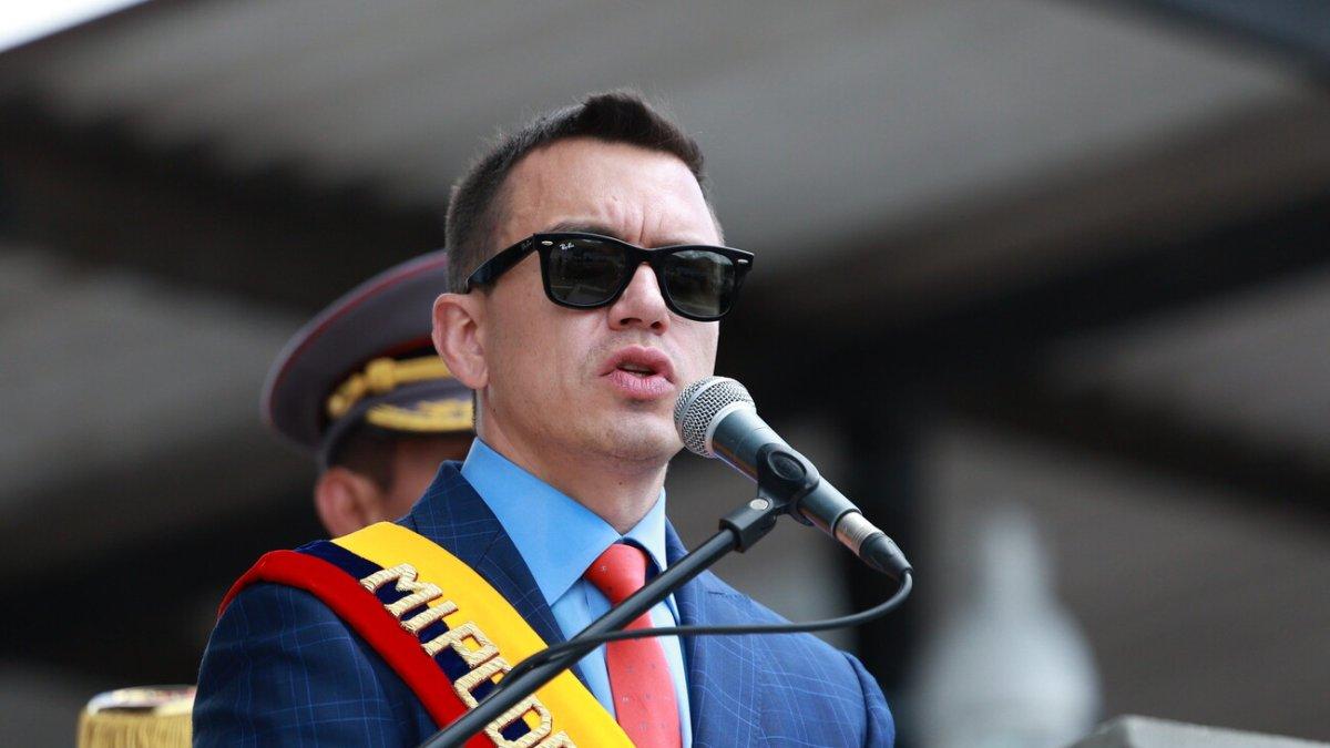 El presidente Daniel Noboa habló de la posibilidad de explorar la vía de las enmiendas constitucionales para sus cambios legales.