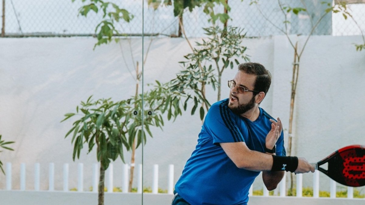 Urdesa será sede del Torneo Municipal de Pádel con participación masiva.